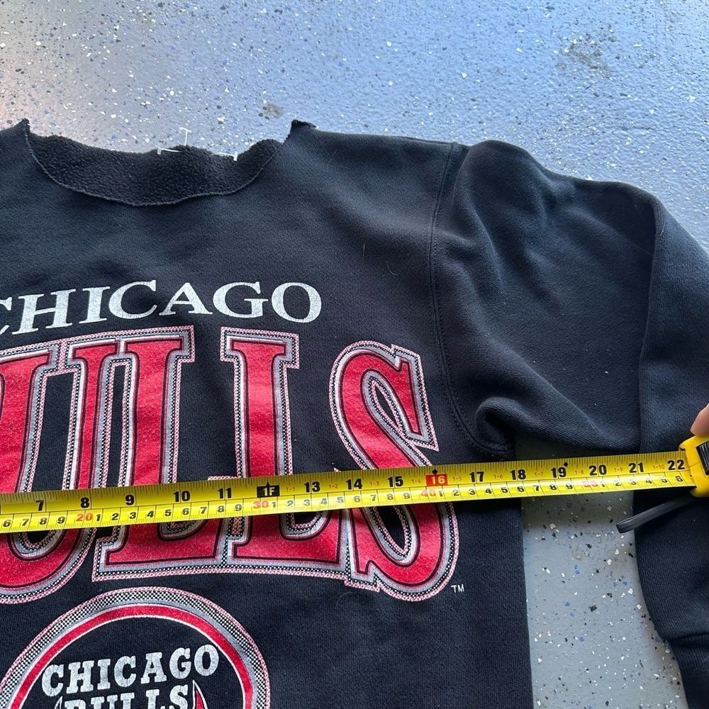 Vintage 90s Russell Athletic Bulls NBA Crewneck M/S Black Chopped Collar - Picture 6 of 8
